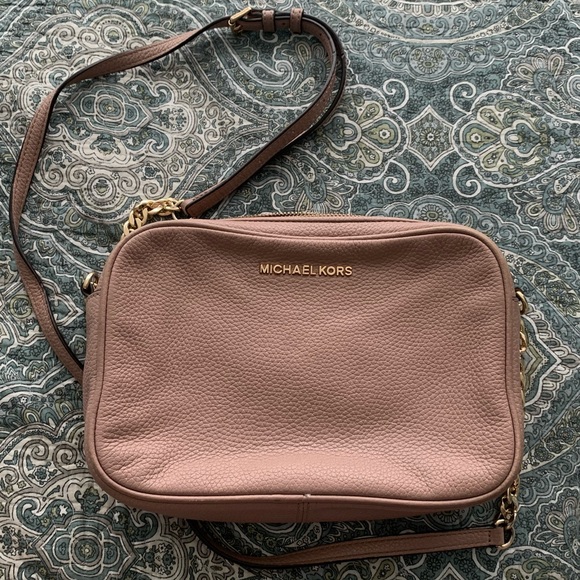Michael Kors Handbags - Michael Kors Purse